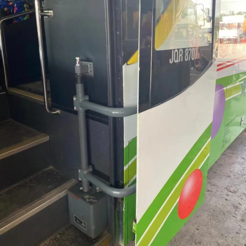 Brand Right Driver Side Bus Passenger Door Control System Spare Parts Door Pump Chinese Universal All 6108 Suitable for Yutong