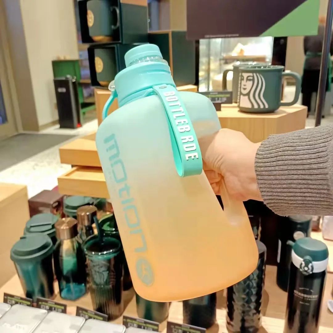 Large Capacity 2 Liter Sports Water Bottle Fitness Outdoor Plastic Portable Water Bottle With Straw Scale Gradient Kettle