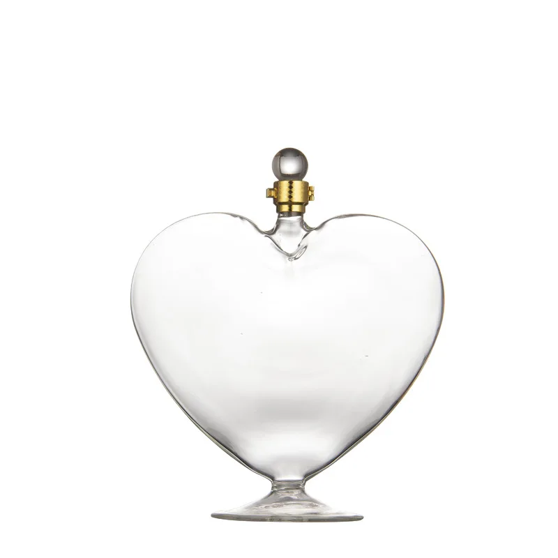 Best Selling 1000ml High End Hand Made Heart Shape Whiskey wine glass Decanter