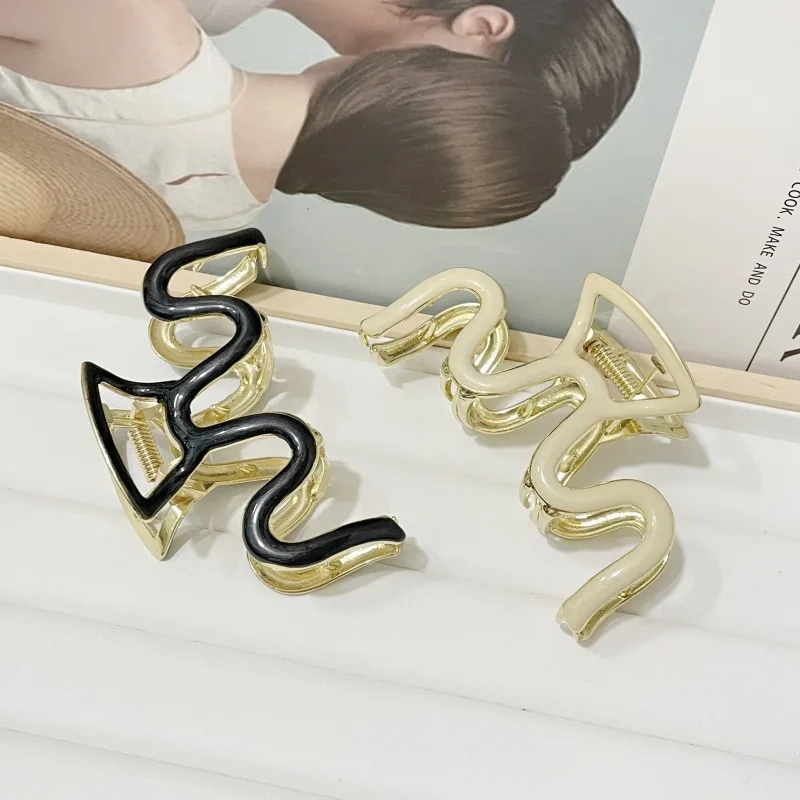 Custom Cute Dog Shape Hair Clips With Logo Biodegradable Acetate Animals Claw Clips For Women Thin Hair