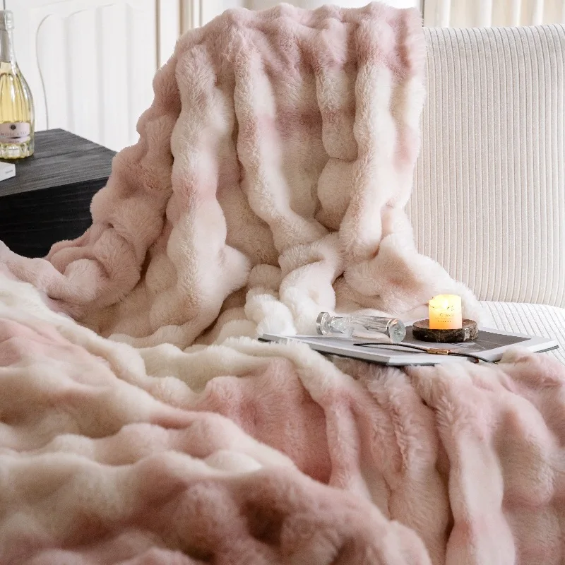 TS Good Price Winter Vanity Living Faux Fur Oversized Throw Blanket Bedding Faux Rabbit Fur Blanket Fluffy Blanket With Pillow