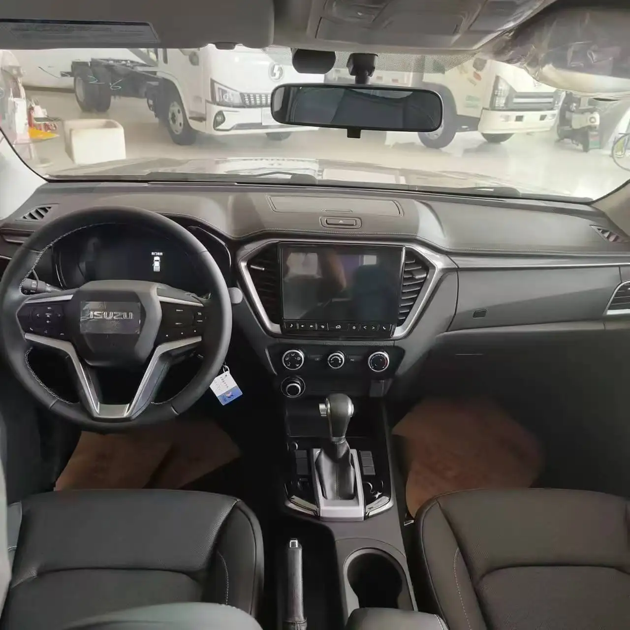 Китайский пикап isuzu T30 D-MAX