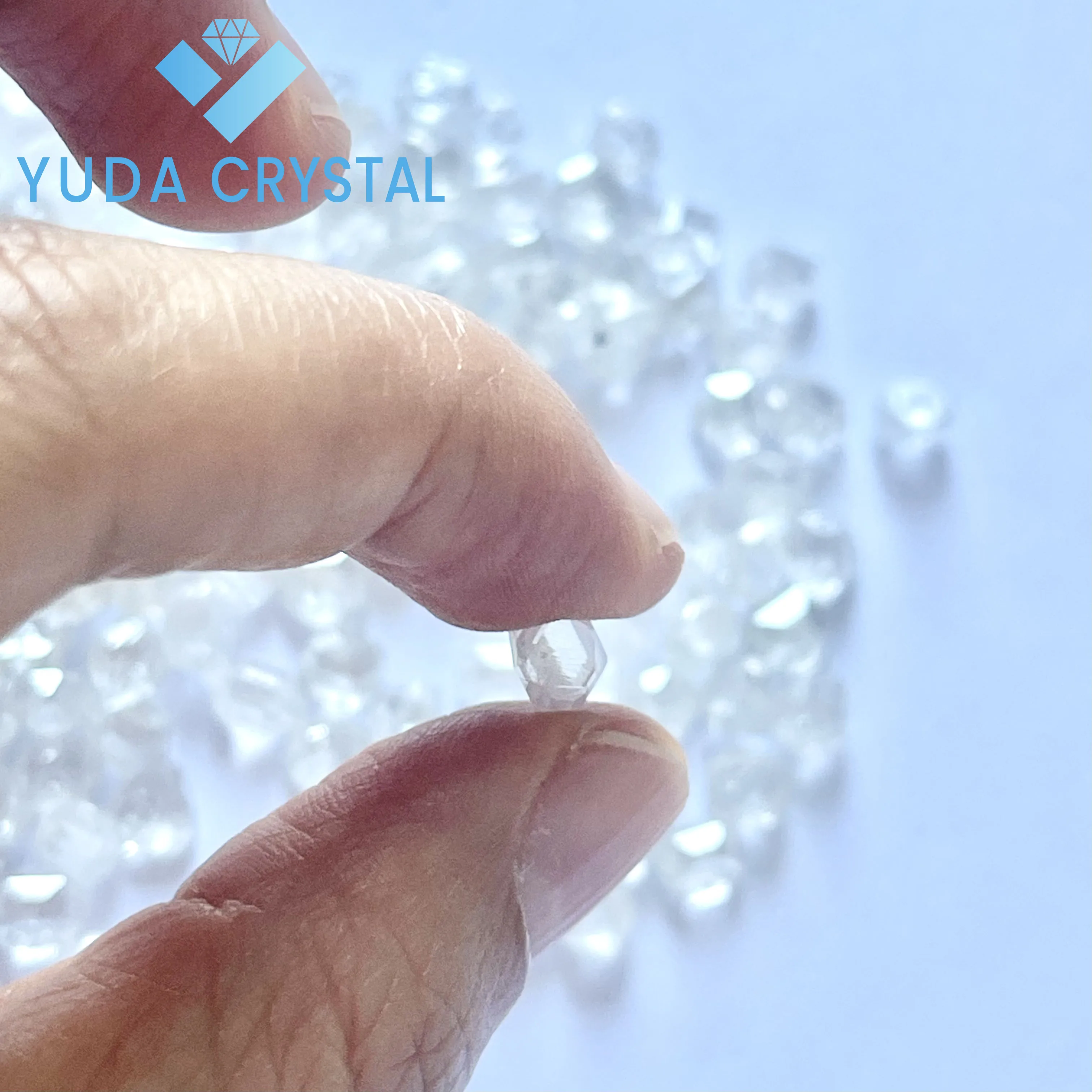 1.0 to 1.5carat 5mm to 6mm DE VVS VS white hpht rough lab diamond