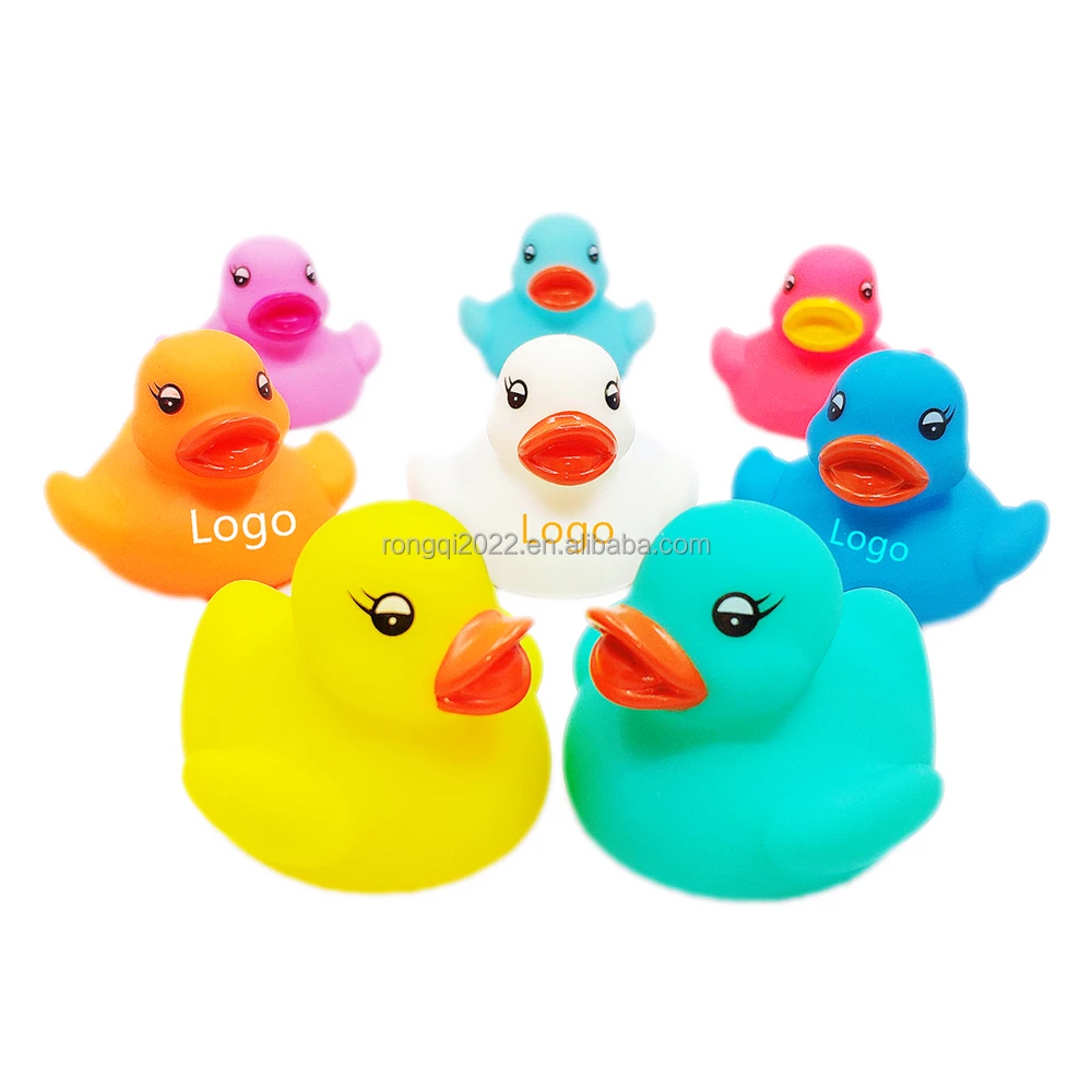 Детская игрушка для ванной, Желтая резиновая утка, объемная плавающая игрушка, экологически чистый материал, красочные мини-утки для детского душа