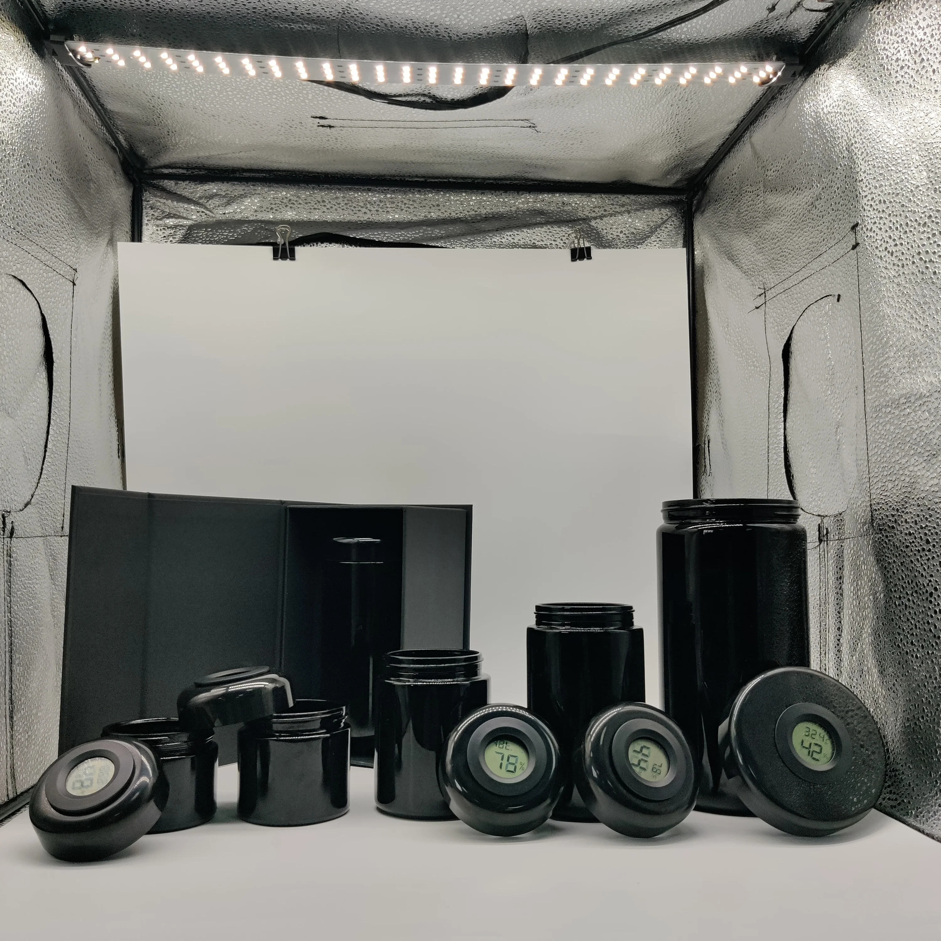 Spice Storage Jar Kitchen Humidity  Temperature Digital Sensor smell proof black UV glass jar for herbs spices coffee dried food