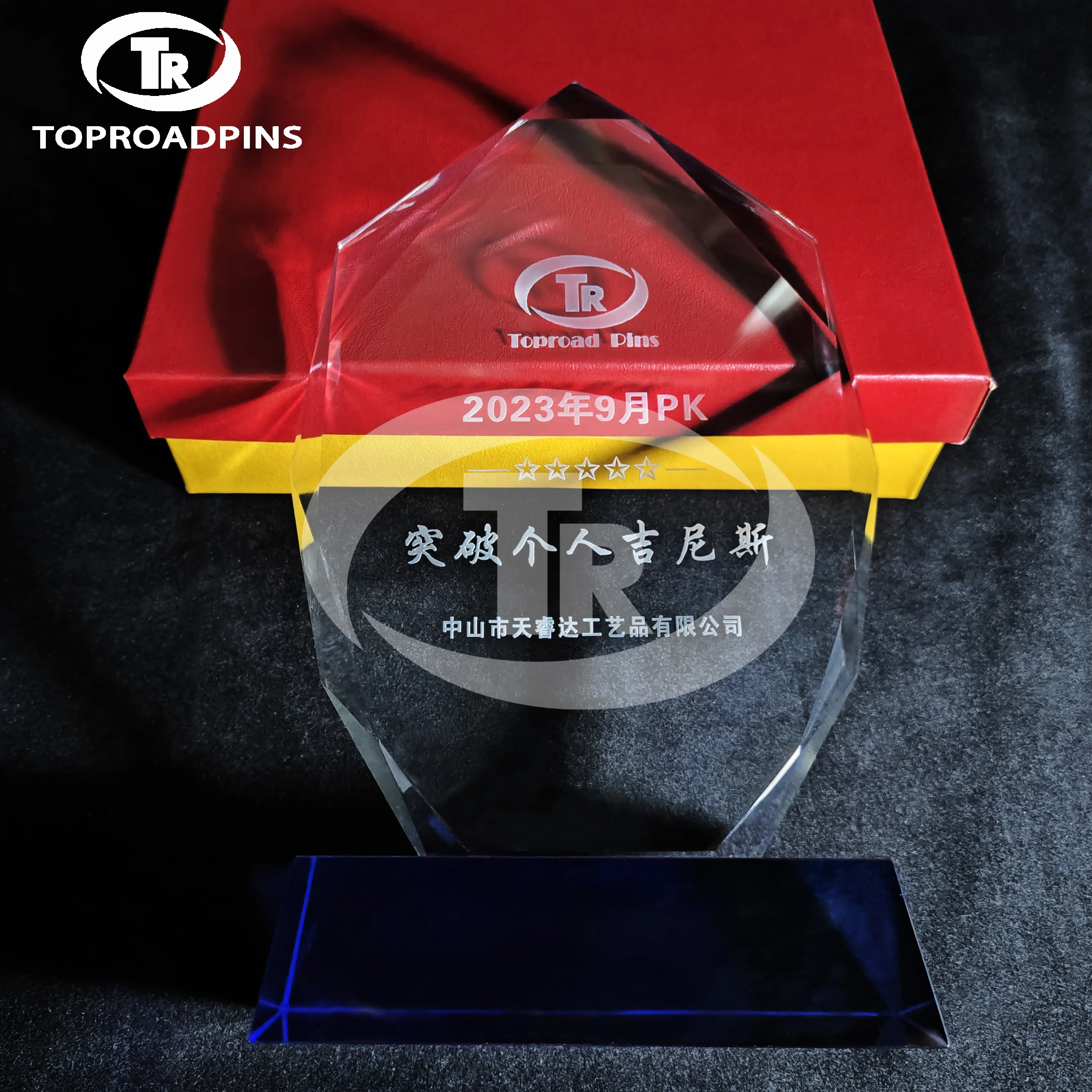 New Arrival Manufacturing Support Logo Eco Friendly Custom Shape Glass Trophy Crystal