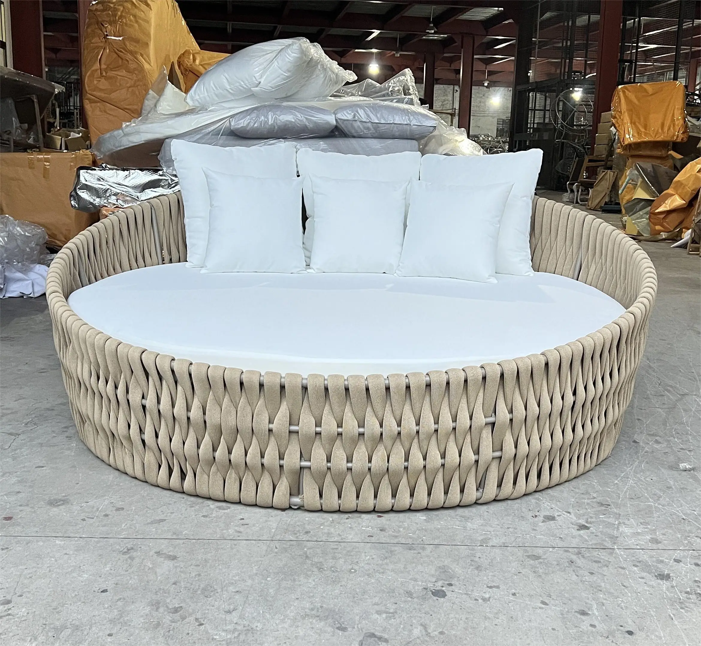 Waterproof Modern Italian pool outdoor furniture rope round garden aluminium Bali beach outdoor sunbed