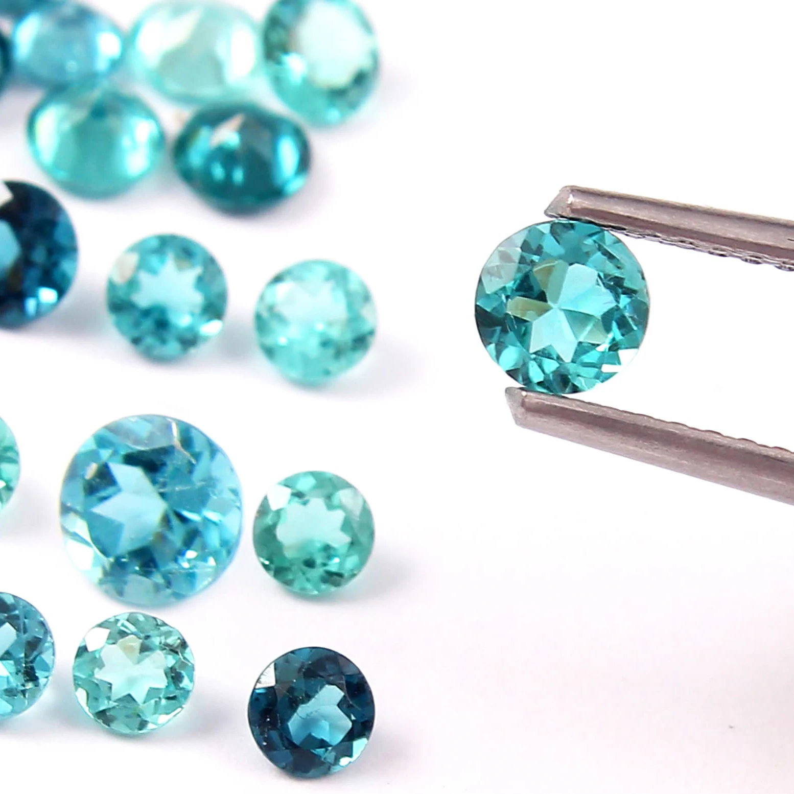 Tianchen Wholesale Top Quality Lab Grown Colorful Gemstone Lab Grown Paraiba/Aquamarine for Jewelry Making