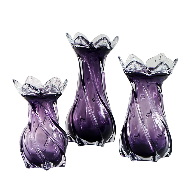 Luxurious Crystal Vase Modern Style Suitable For Luxury Home Elegant Appearance Reflects High Taste