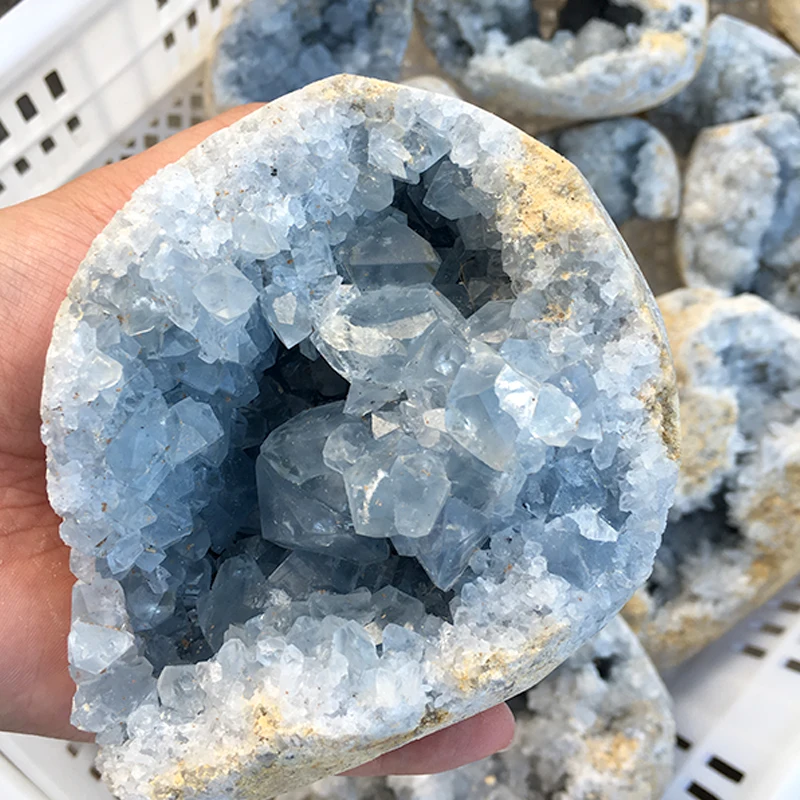 
Natural Blue Kyanite Quartz Stone Geode Rough Celestite Crystal Geode For Decoration 