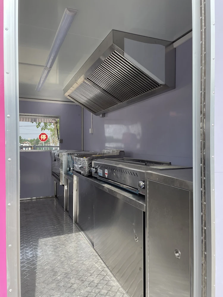 Square food trailer  (11).jpg