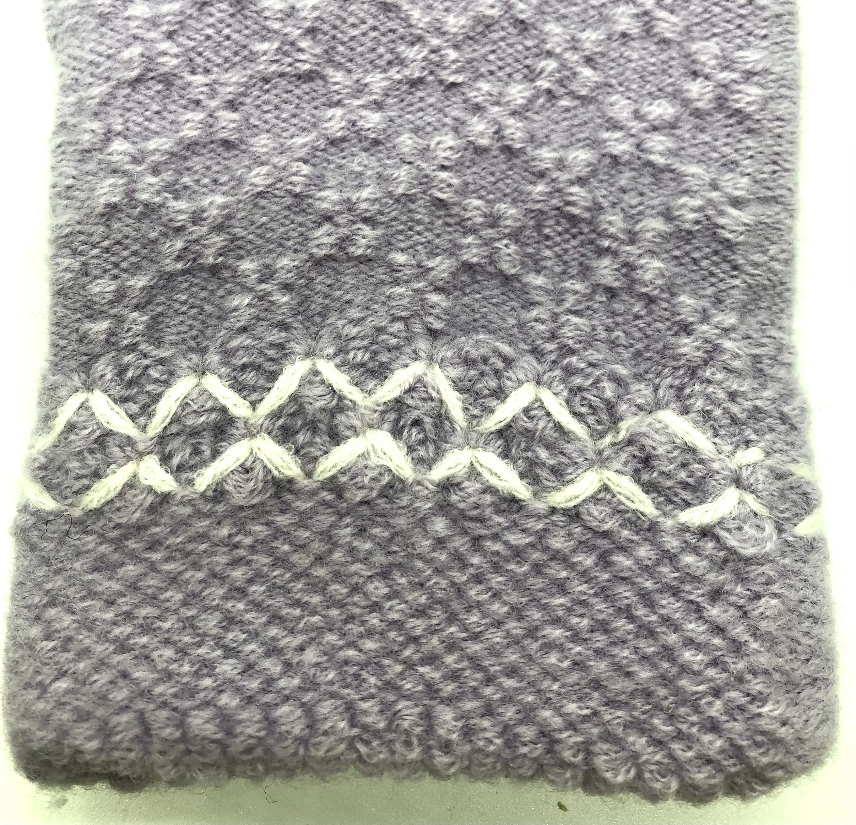 Factory direct sale touch screen knit winter gloves warm gloves Embroidery decoration finger gloves