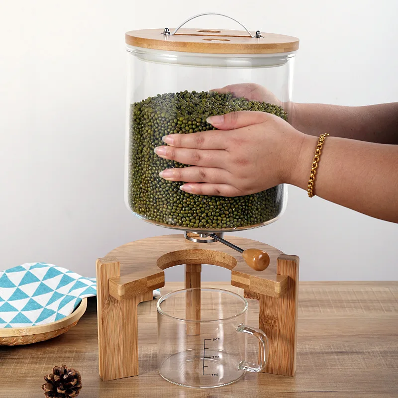 Large capacity borosilicate glass dispenser with rice