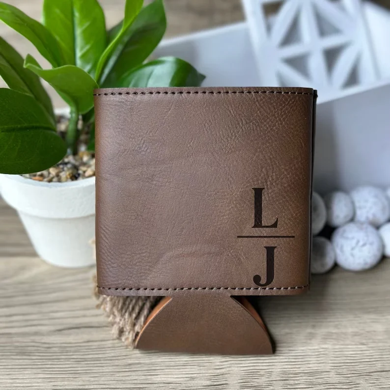 Custom logo  Luxurious  PU Leather Can,beer  cooler Holder for Groomsmen Gift
