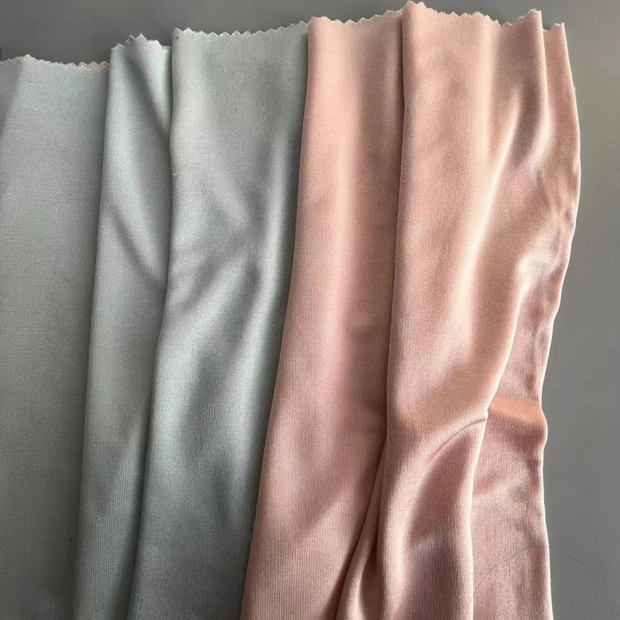 Luxurious Comfortable100% Mulberry Silk Knitted Double Jersey Fabric for Fashion apparel