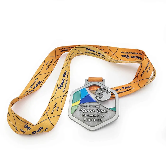 
Custom 3D metal trophy and ancient style 2021 custom medal for city surrounding race runner 
