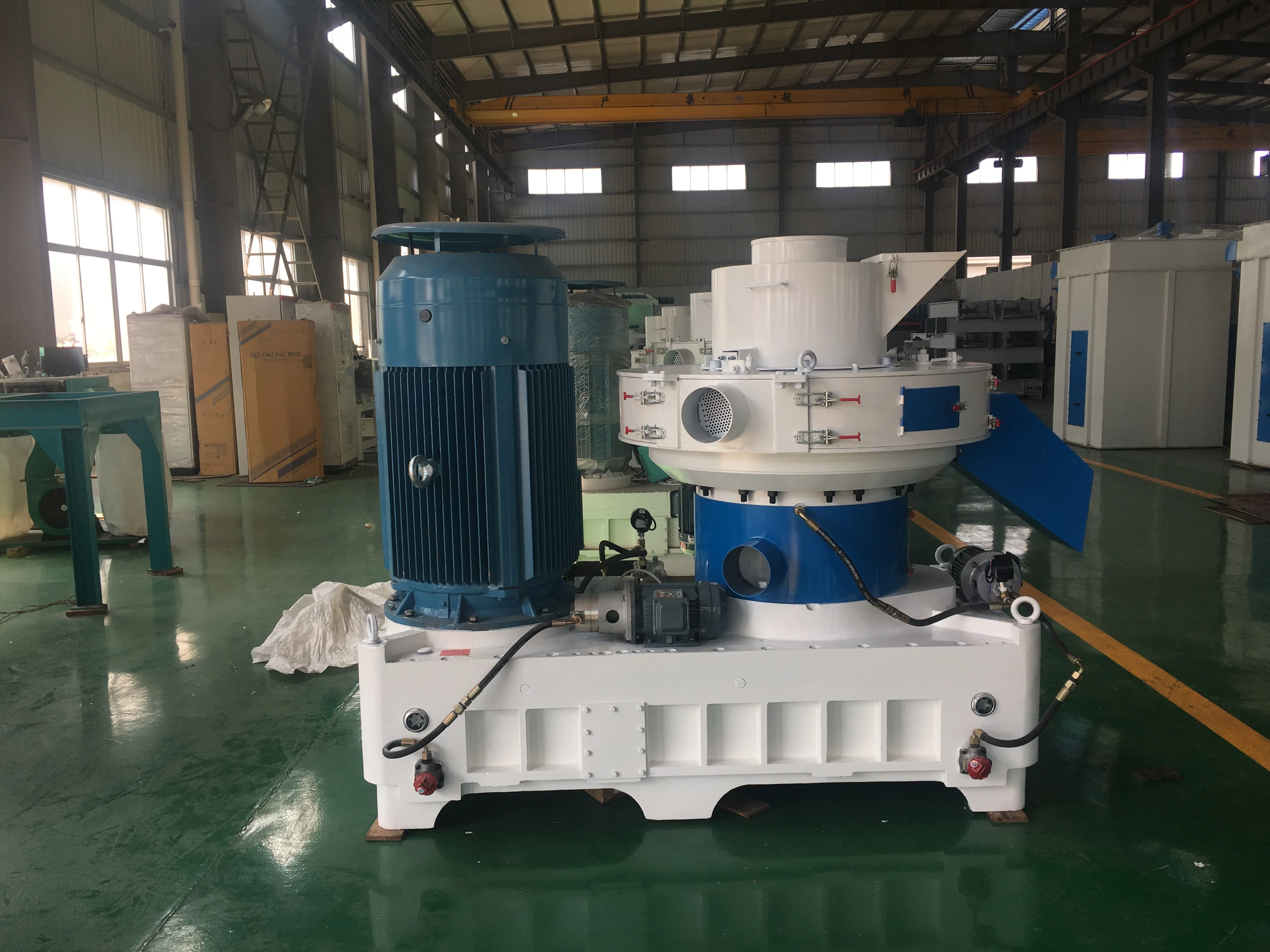 Лидер продаж, компрессионная машина для производства древесных гранул, пресс для древесных гранул