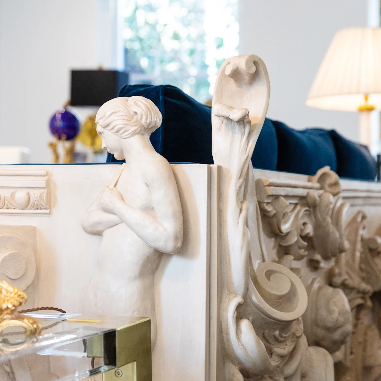 Modern Design Luxury Couch Living Room European Fiberglass Retro Relief Carved 3 seat Solid Wood Fabric Velvet Sofa