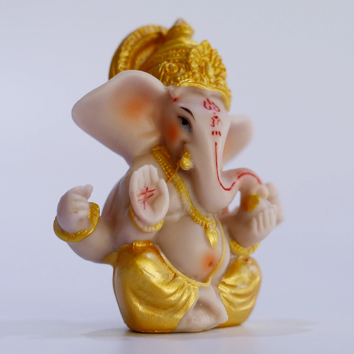 9cm Hot Selling Indian God Figure Gold Baby Ganesha Hindu Idol Sitting Statue Crafts Ganpati Gilt Ganesh