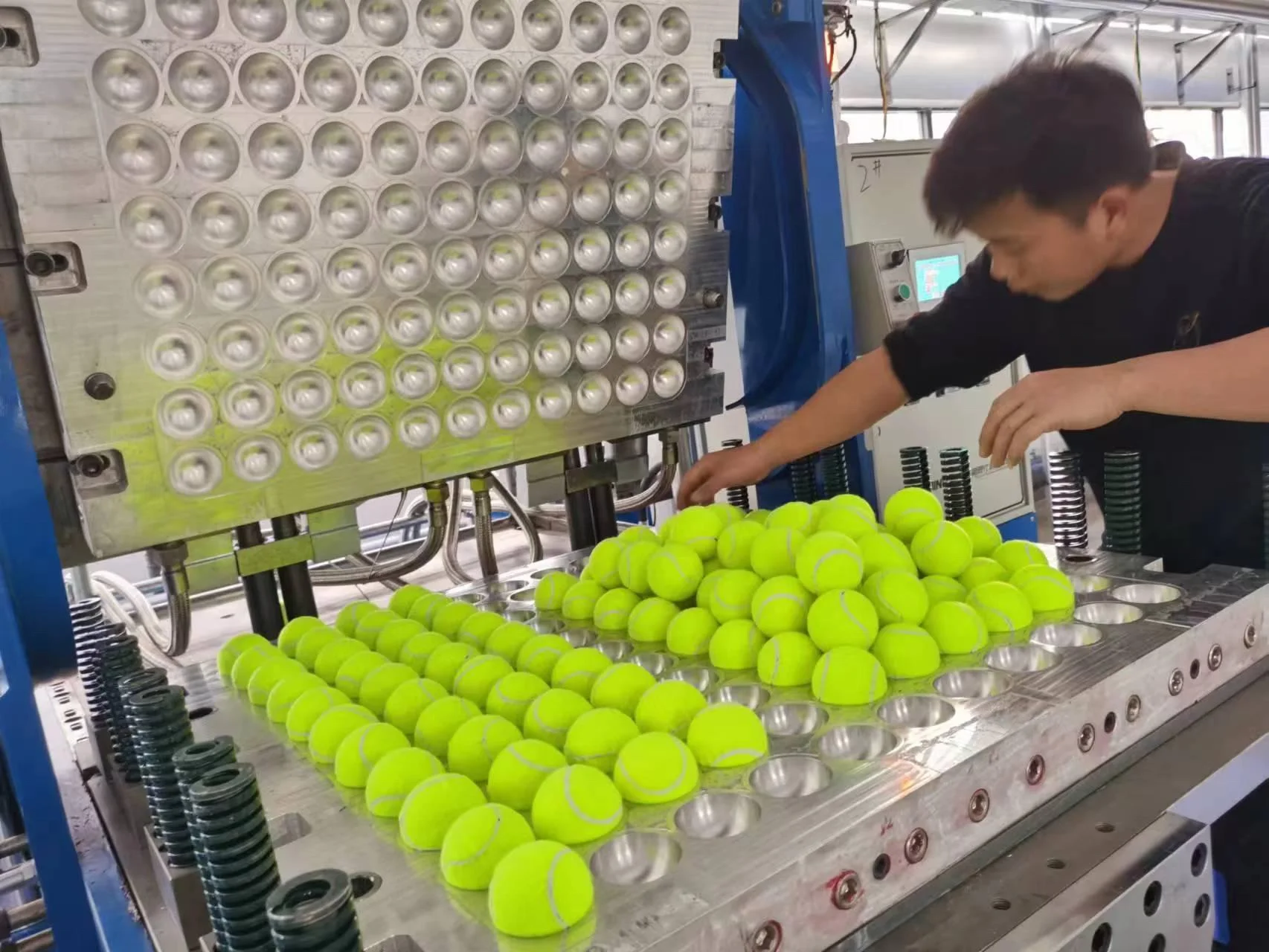 Professional Manufacturer Custom ITF Approved Standard Needle Felt Acrylic Beach Tennis Balls