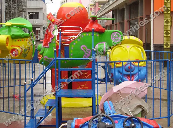 8 Seats Commercial Amusement Park Product 4 Cabin 8 Seats Big Eyes Plane Electric Machine Ride For Sale
