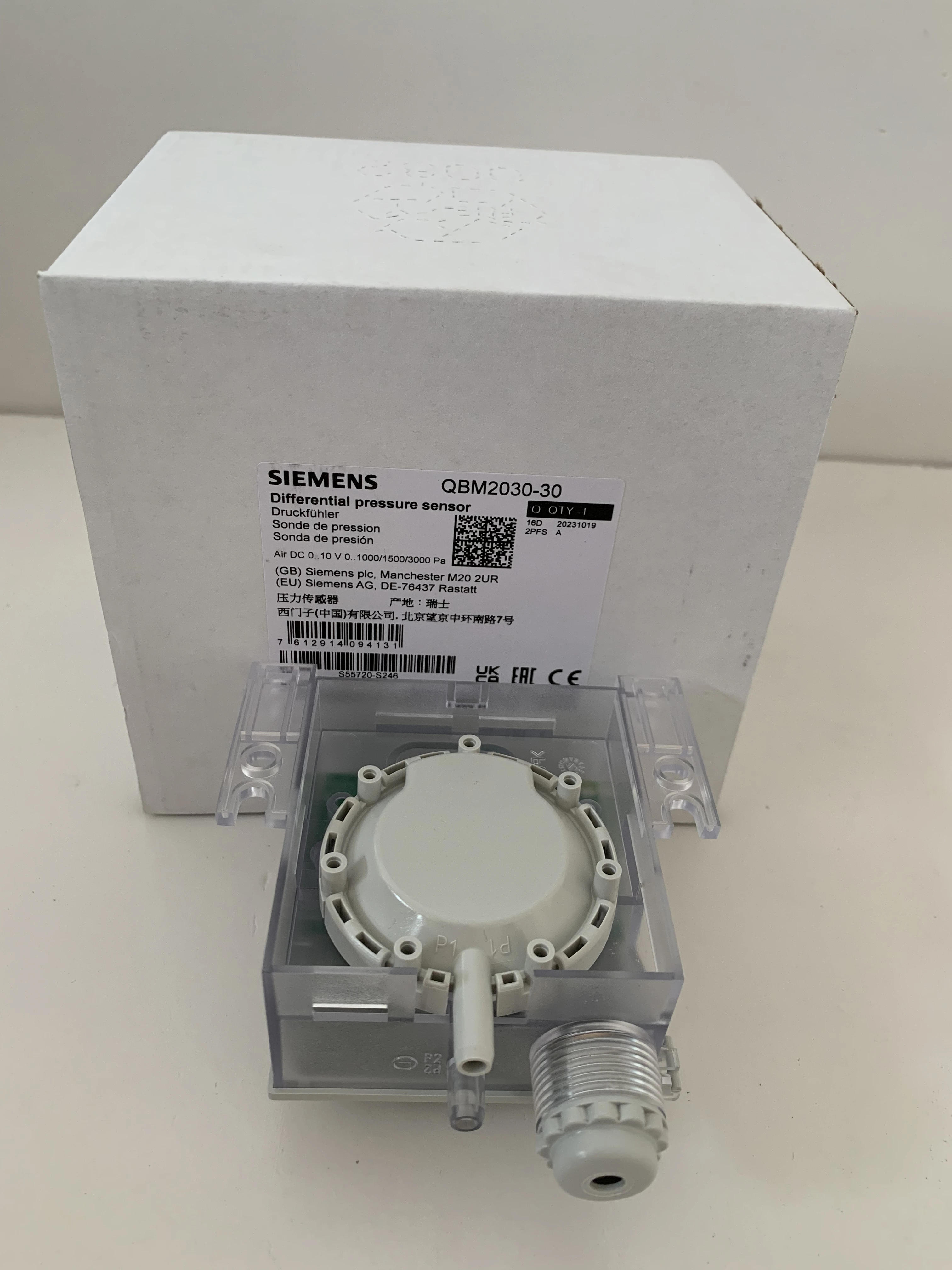 Датчик перепада давления QBM2030-30 SIEMENS для воздуха и неагрессивных газов QBM2030-1U выходного сигнала 2030-5 DC 0-10 V