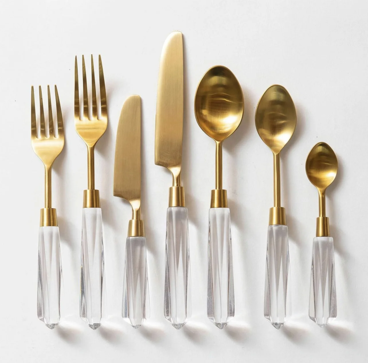 Посуда оптом золото набор столовых приборов из нержавеющей стали граненый в люсита прозрачный столовые приборы с Золотой Мрамор