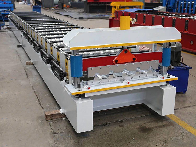 TR5 Roof Machine 11.jpg