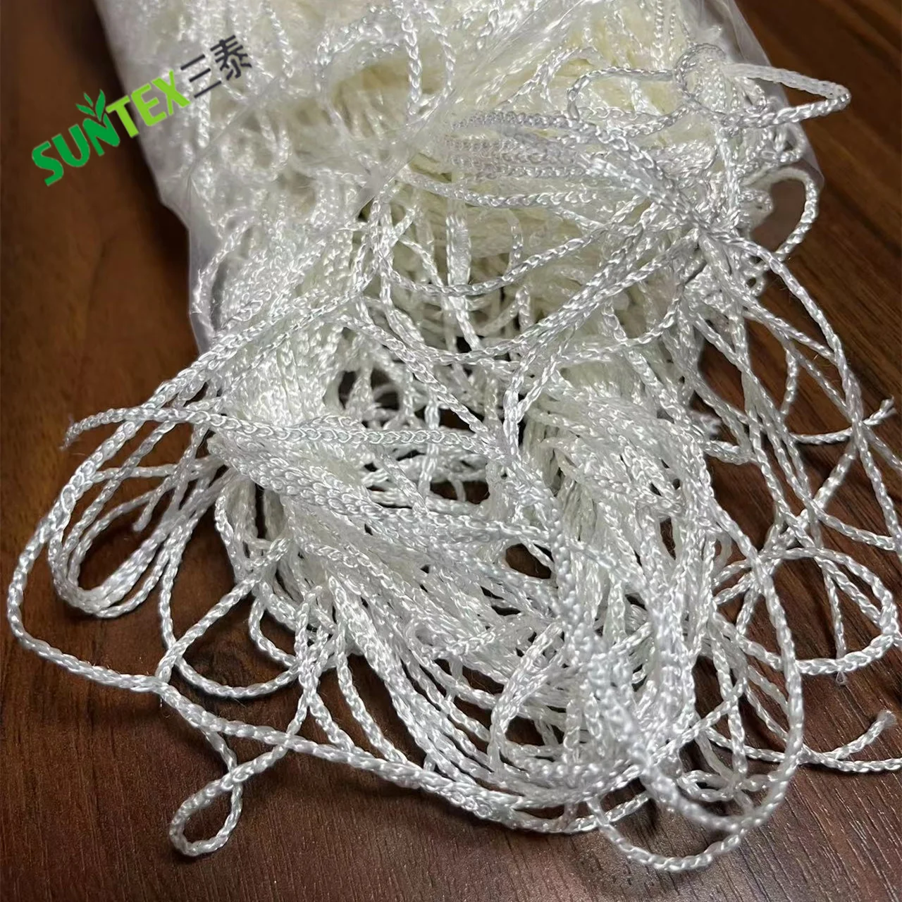 Soft Mesh Nylon Trellis Netting Bulk Roll  5 x 350 ft Heavy-Duty Garden Netting for Climbing Plants