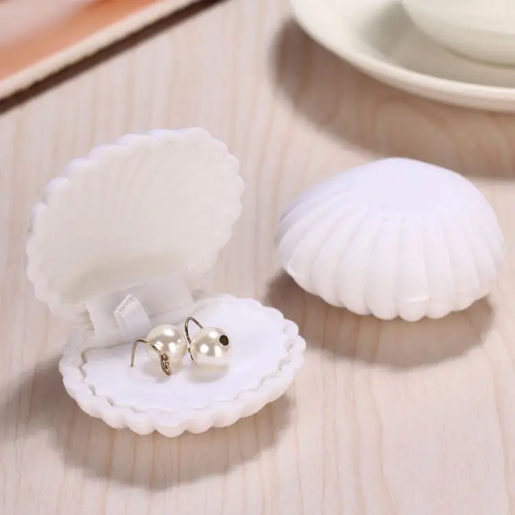 Tongxing Shell Shape Lovely Velvet Wedding Engagement Ring Box For Earrings Necklace Bracelet Jewelry Display Gift Box Holder