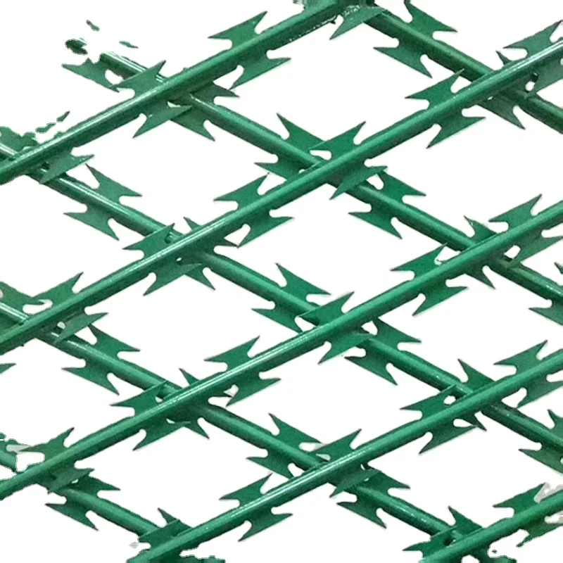 Горячая окунутая гальванизированная Алмазная колючей проволоки