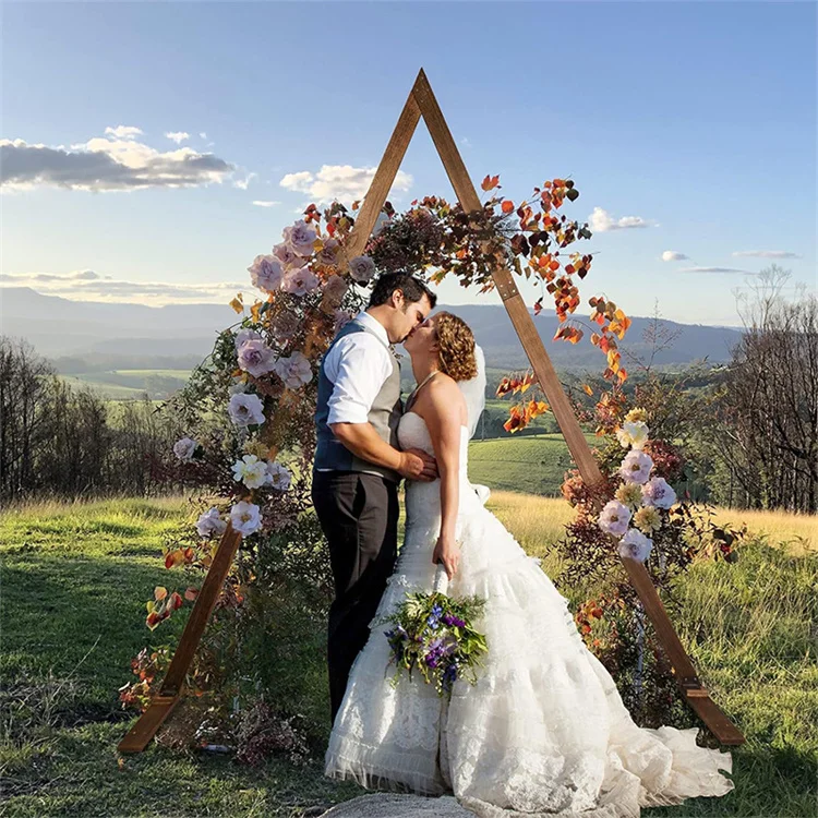 Wedding Arch Triangle Outdoor Lawn Wedding Decoration Flower Frame Wooden Shelf Wedding Props Arch
