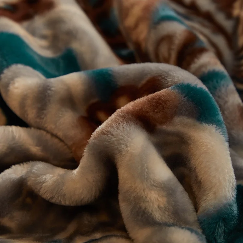 79*91 inch Angola Thickened Warm European Blanket Moisture Absorbing Breathable Suitable for King Blanket Wedding Luxury Blanket