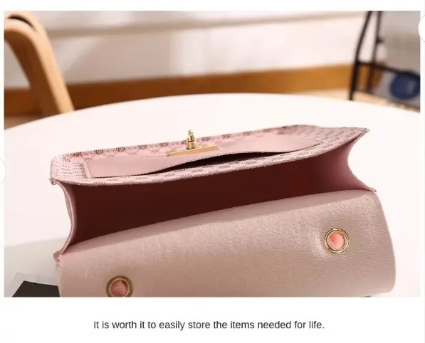New 2024 Summer Handbags For Women Printing Pattern Outdoors PU Leather Plush Pink Gifty Hand Bags For Girls