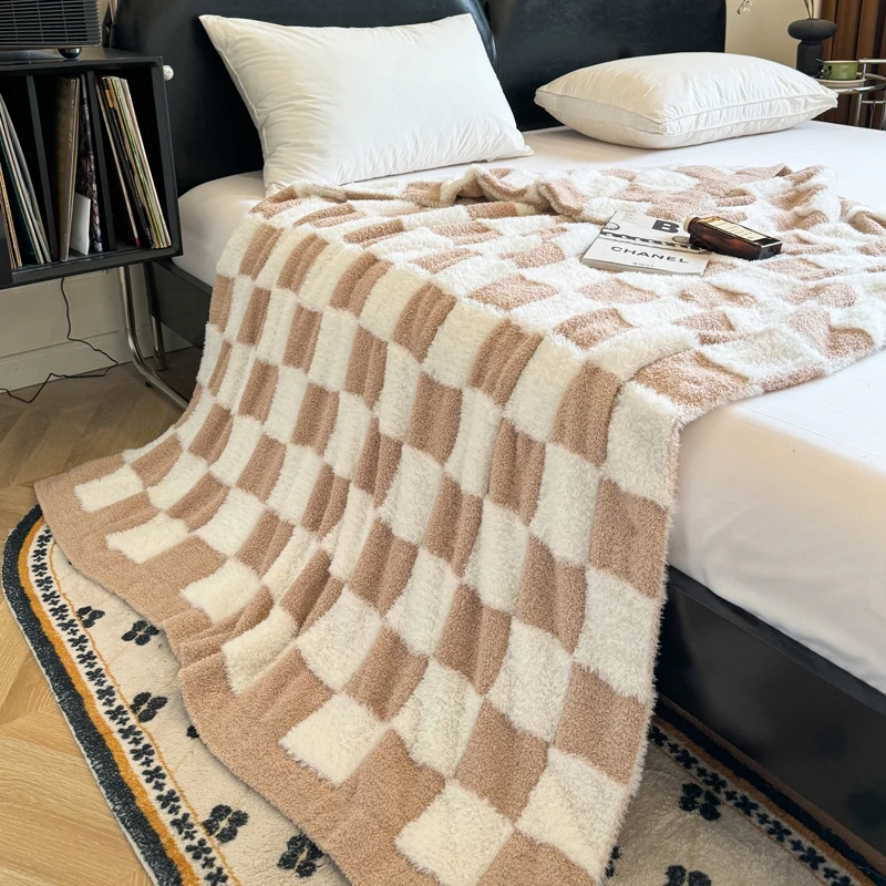 Checkerboard Plaid Cozy Breathable All Seasons Soft Home Decor Knit Throw Blanket Solid Woven Technics for Couch Bed