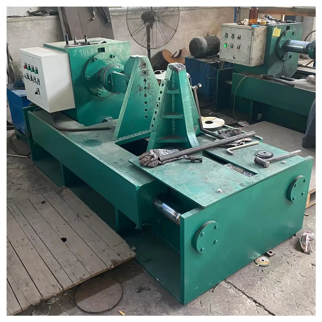 China Factory Supply Helical Screw Flight Forming Spiral Blade Making Machine