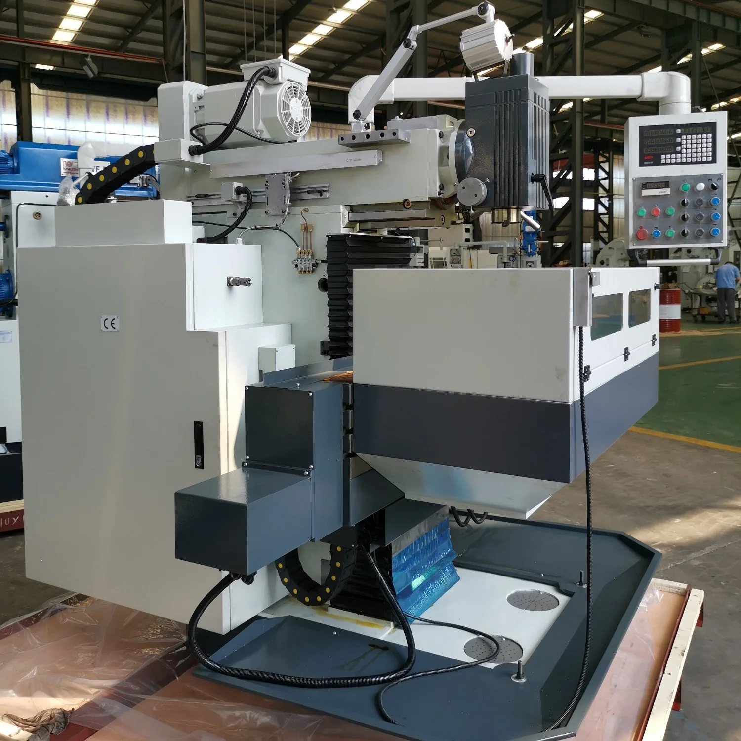XL8145 CE certificate tool milling machine UM300A UM400A vertical and horizontal universal metal miller