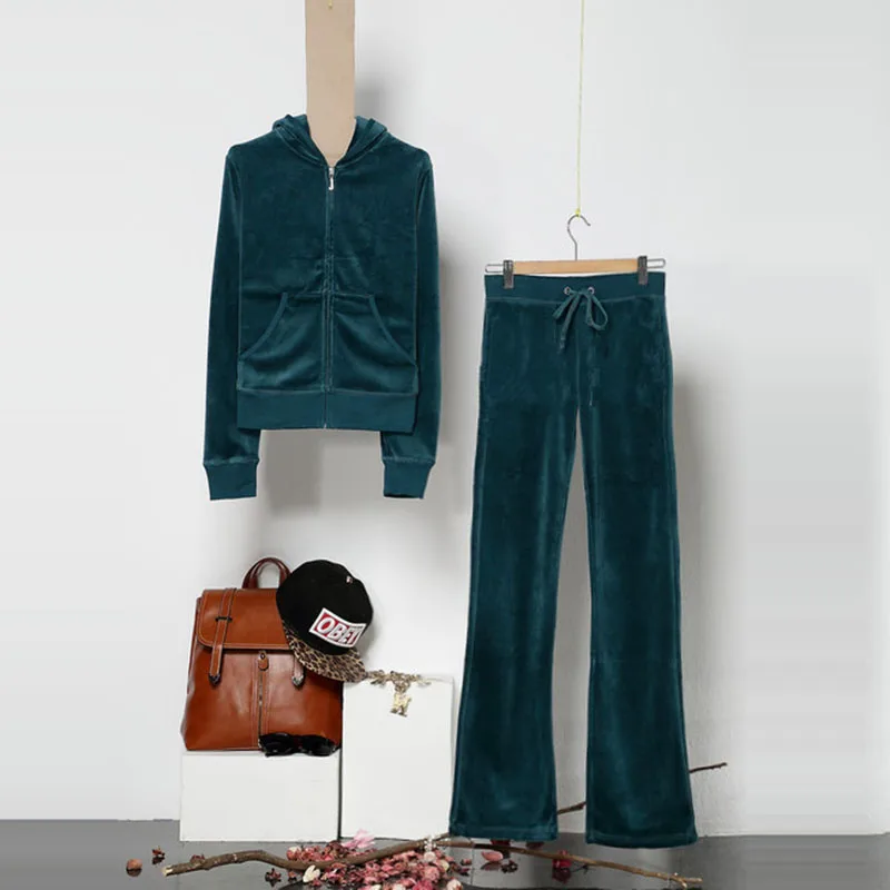 Spring Fall Winter Ladies Brand Gold Velvet Fabric Sports Suit Custom Women Velour Tracksuit With Logo