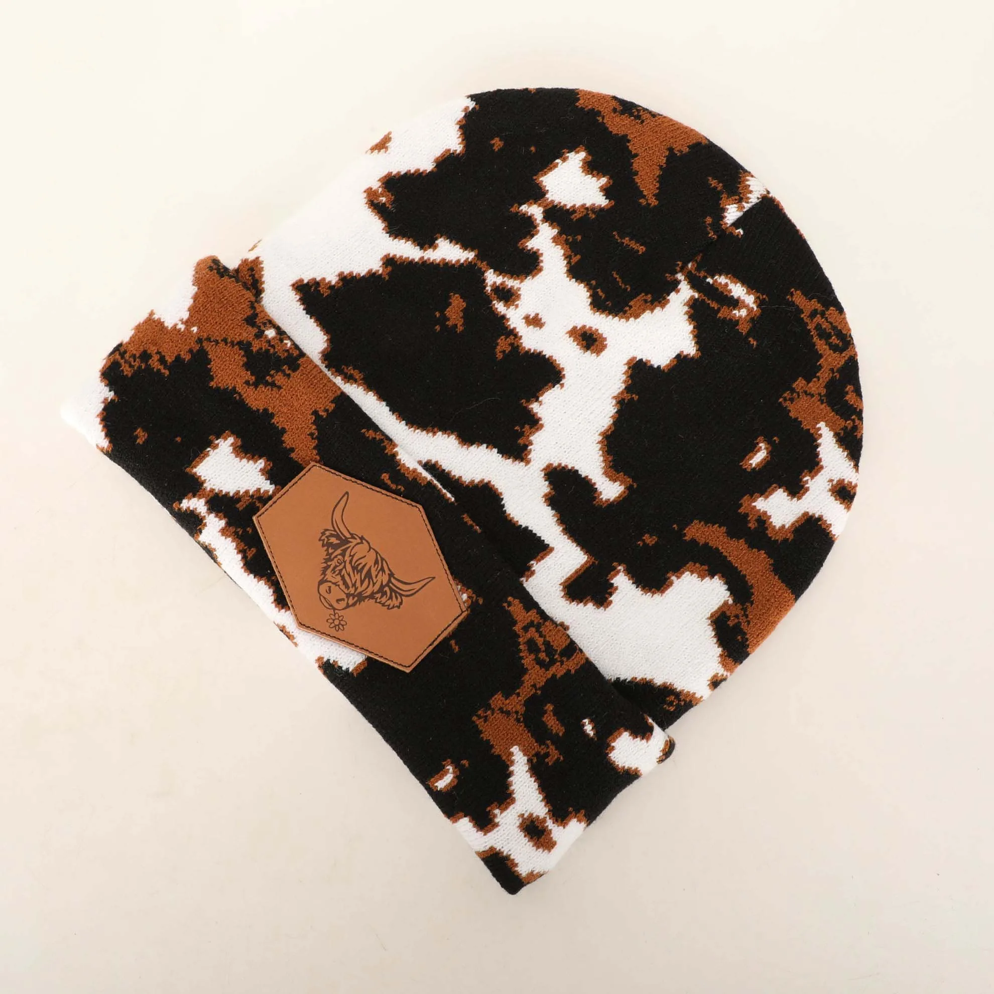 fashion acrylic Cow print Highland Cow Beanie winter thick knit beanies cow girl hats with custom logo patch