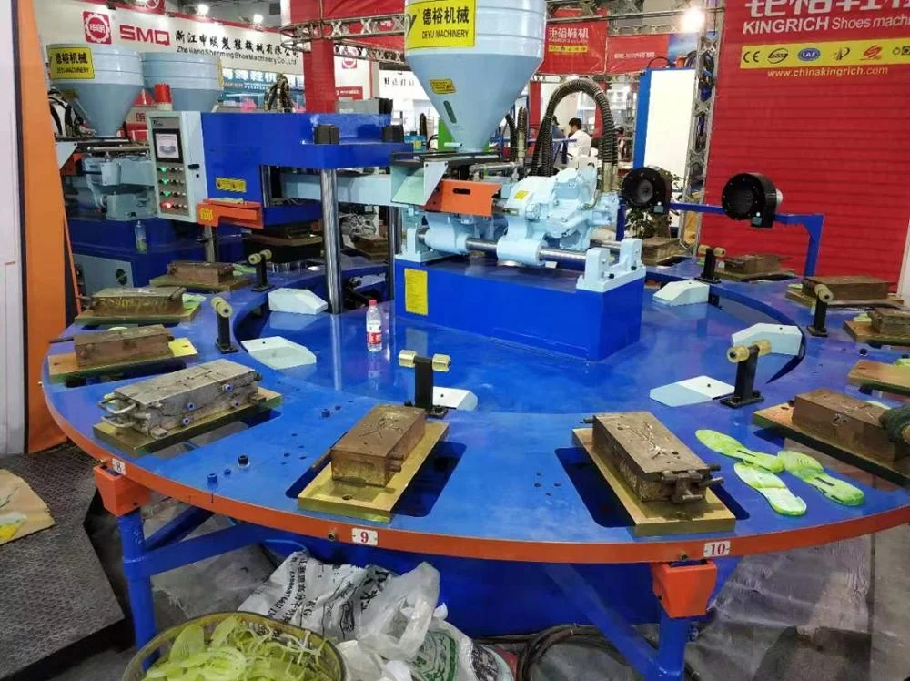 Tpu one injection head three -color injection moulding machine