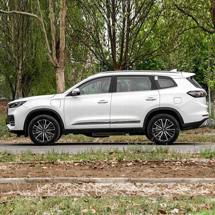 Strong Motor Electric Adjustment  Chery Tiggo 8 plus Pure Chinese Car For Business and family travel