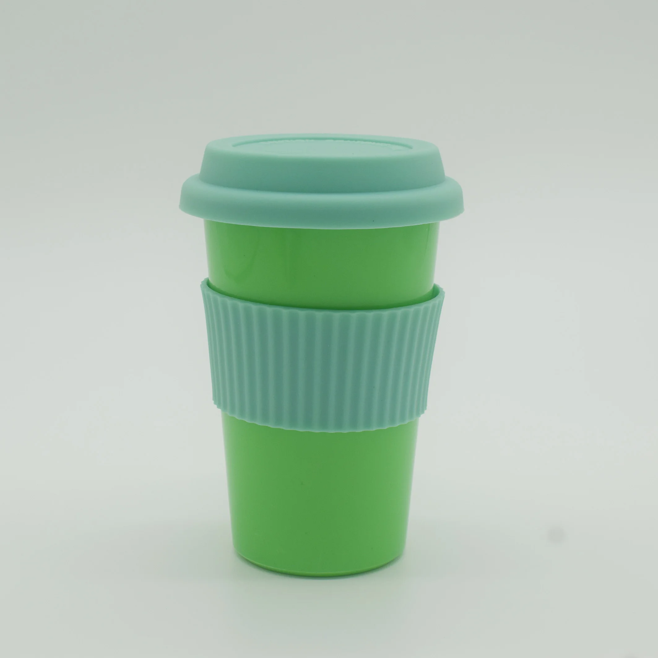
Customized environment friendly plant fiber coffee cup with silicone cover and heat insulation ring 