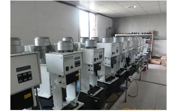 Semi Automatic Two Round Pin Plug Insert Terminal Crimping Machine