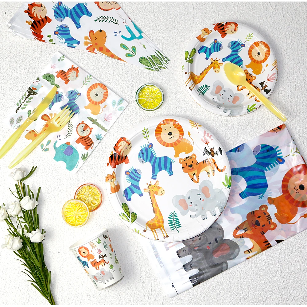 Custom kids Halloween Birthday Party Event Tableware sets Supplier Hanging flat plates cups candy bags decoration