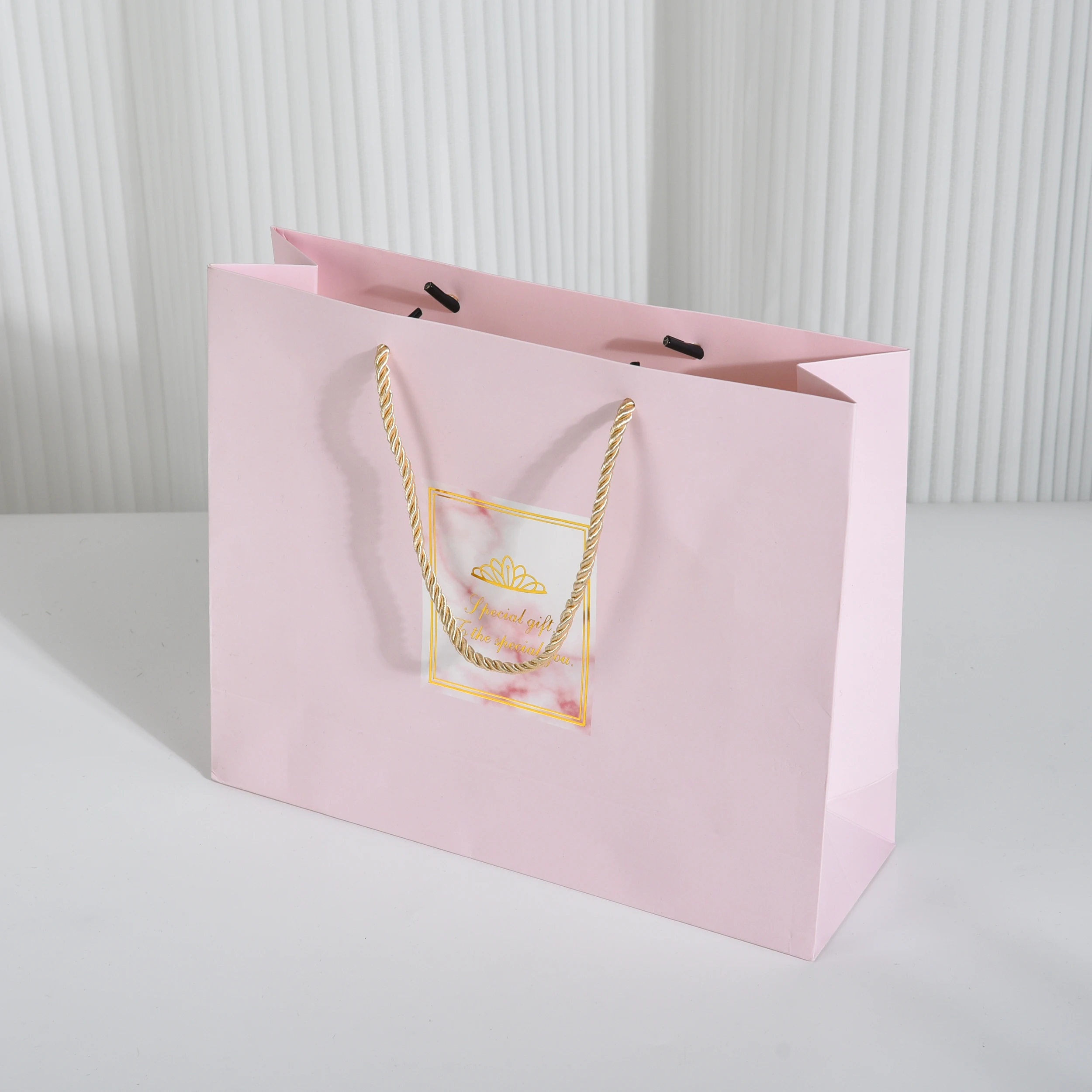 Custom Design Logo Eco Friend Food Grade Printing Foldable Cake Food Cookie Bread Pastry Donut Macaron Paper Packaging Boxes