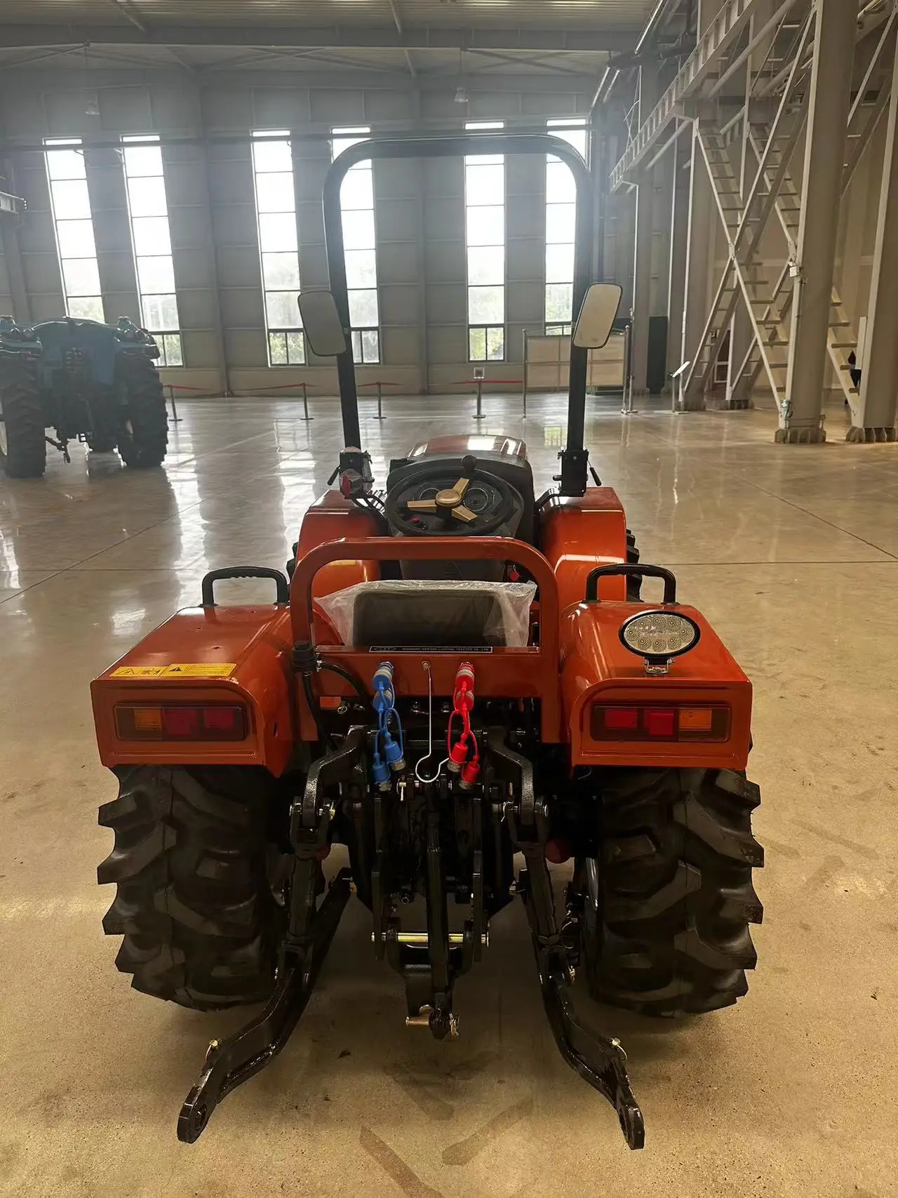 Four wheel drive agriculture use farm/garden 60hp compact articulated small farm tractor for sale uk/australia