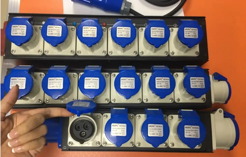 110V 220V 32A 16A Portable Power Split Socket Extension Panel