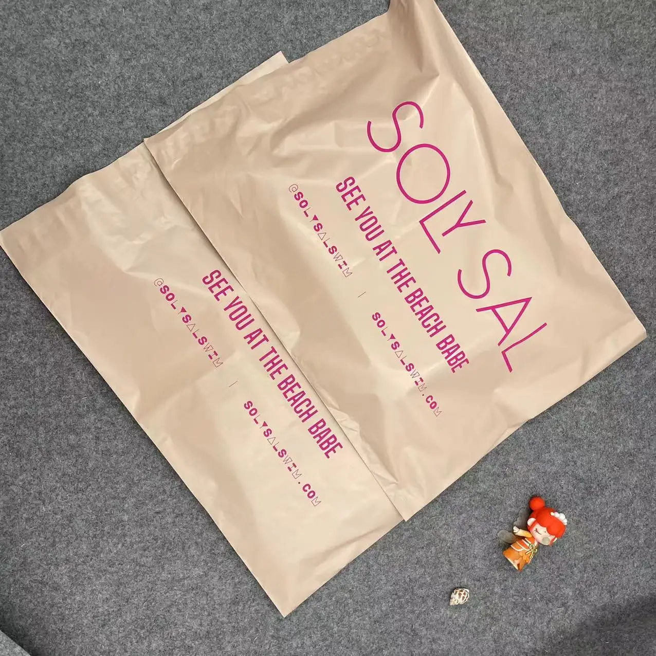 Custom Printed Logo Color Plastic Polymailer Courier Shipping Bags Flyer Bag Clothing Poly Mailers Shipping envelop Mailing Bags