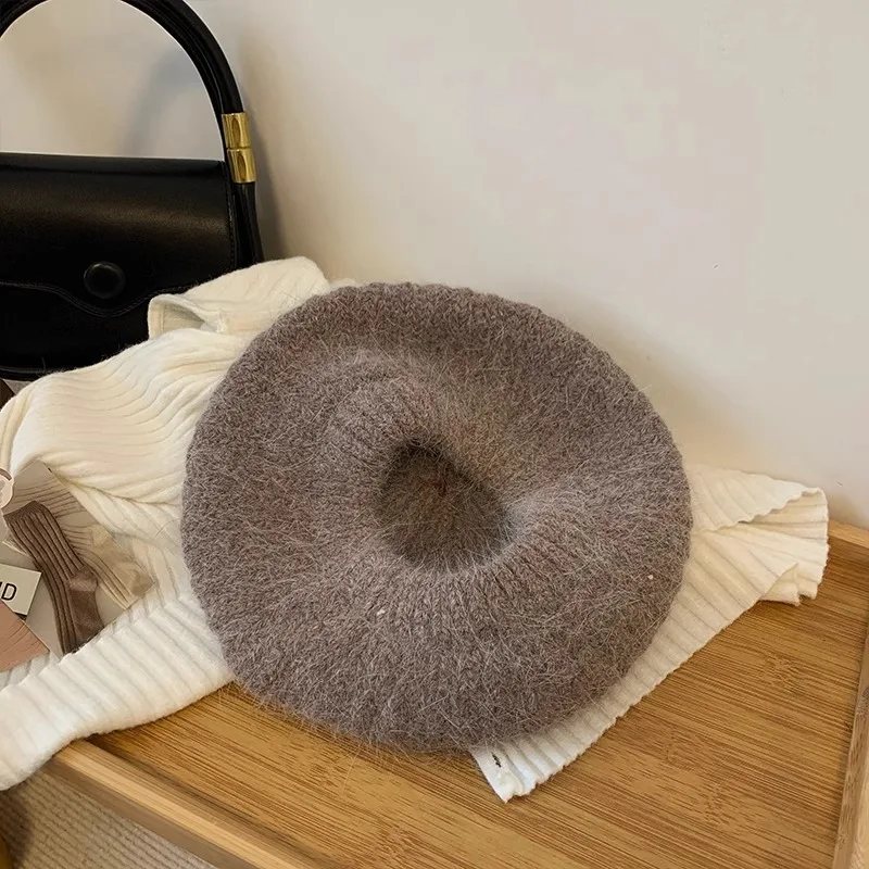 2025 New Arrival Autumn And winter Wool Beret Retro Art Painter Hat Windproof Warm Simple Vintage Beret Hat For Women