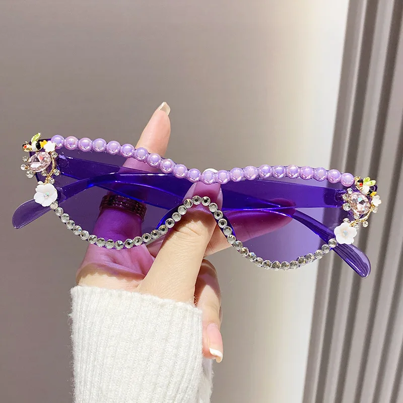 2024 2023 fashion PC Hot sale luxury women rhinestone wholesale diamond pearl cat eye sunglasses